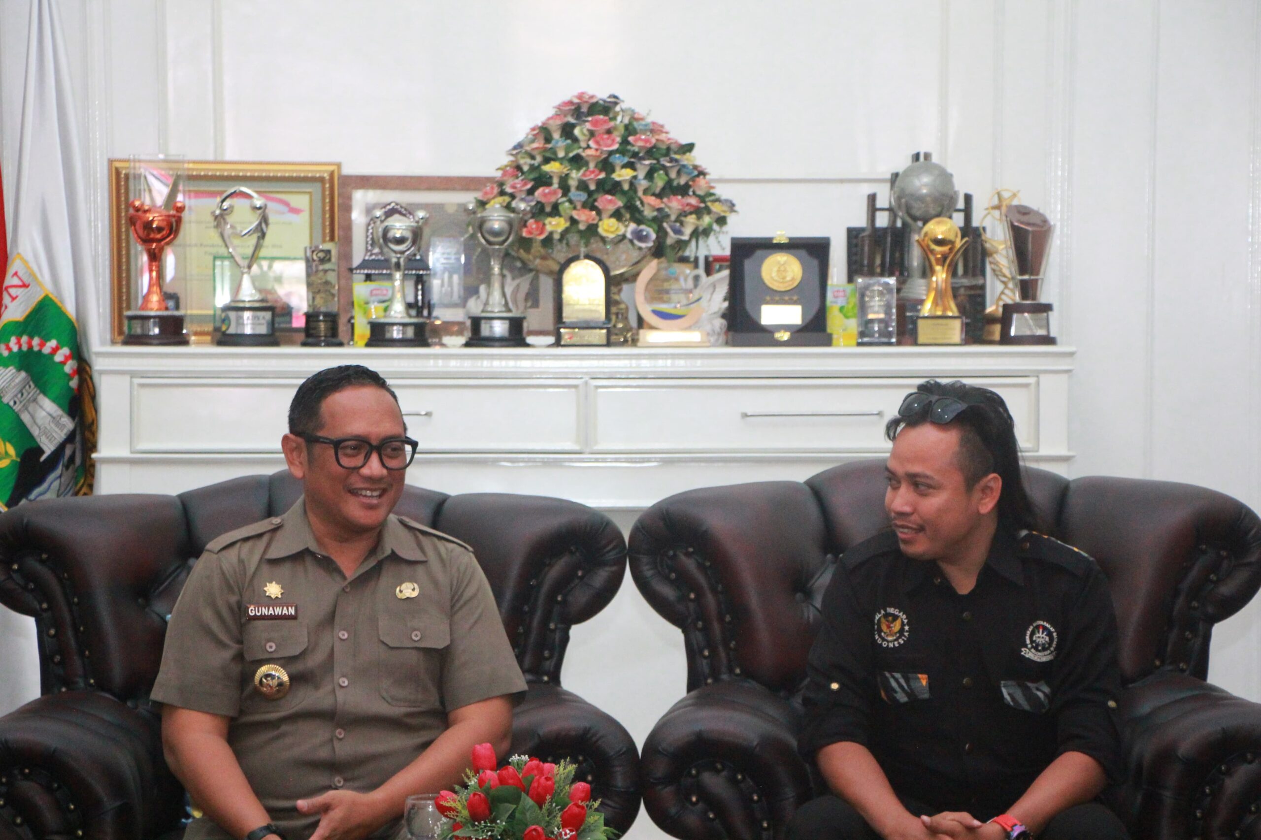 Sejumlah Forum Wartawan Lebak, Kawal LSM GMBI, RGPI dan Ormas LMP, Temui PJ Bupati Lebak.