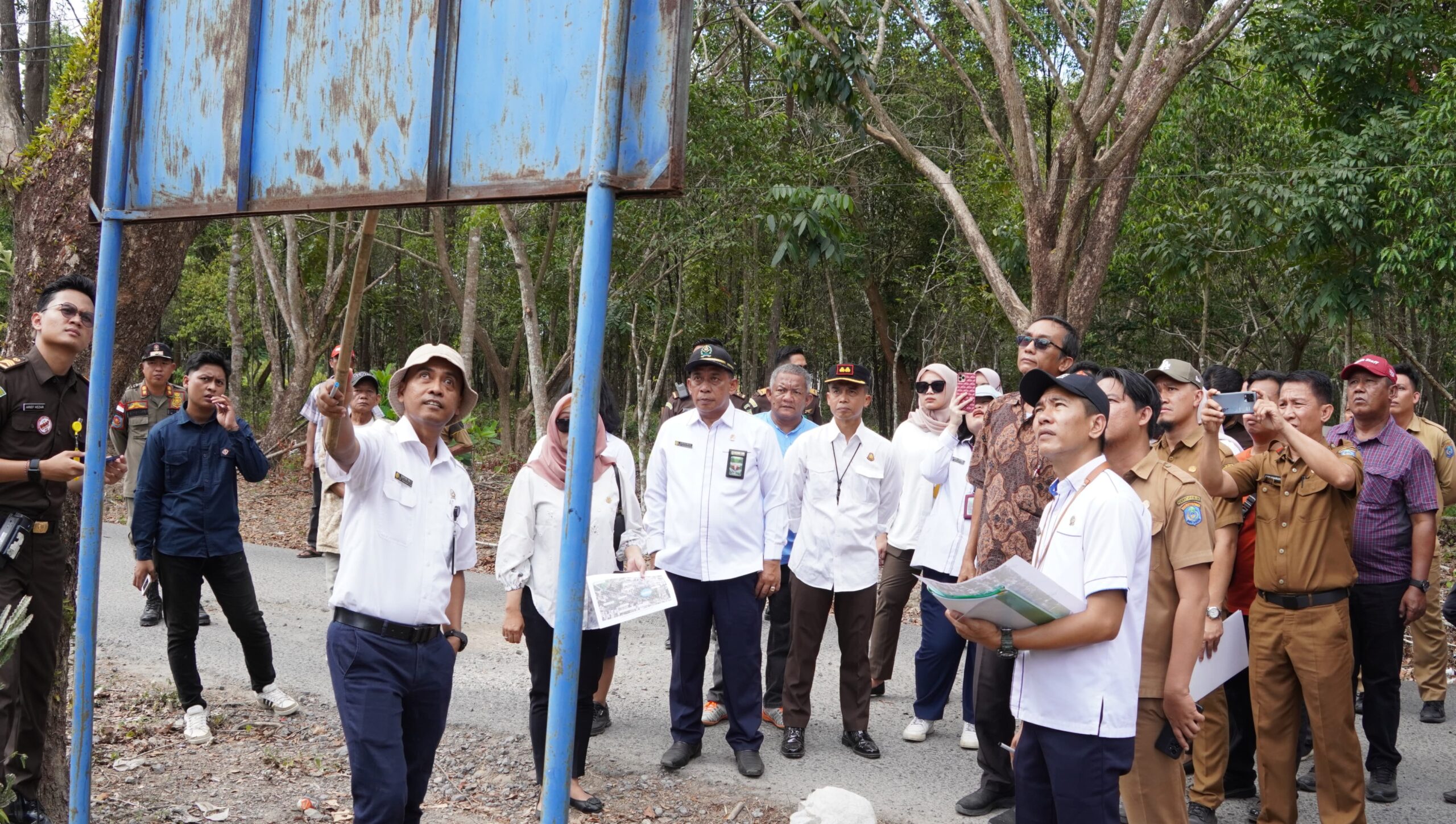 PN Kayuagung Gelar Sidang Lapangan Sengketa Hutan Kota