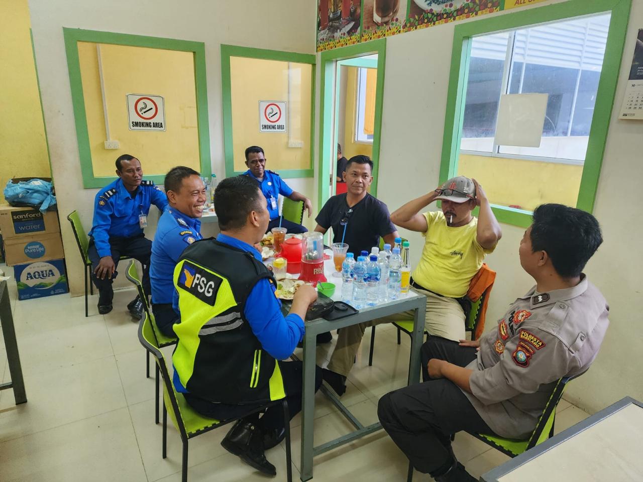 Polsek KKP Melaksanakan Kegiatan Minggu Kasih Di Pelabuhan Domestik Telaga Punggur.