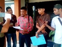 Pemprov Kepri Mangkir Pada Sidang Ajudikasi Sengketa Informasi Antara Pemohon Tengku Azhar Dan Octhian Syiah Reza Dengan Termohon Pemprov Kepri.