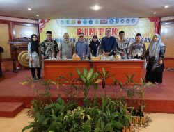 Kabid K3P Dinas Pendidikan Kabupaten Serang Berikan Materi Peningkatan Kapasitas Tutor Kesetaraan