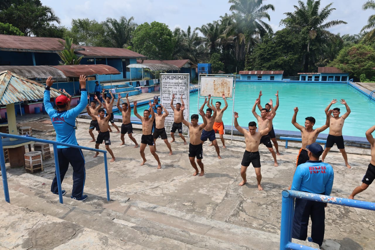 Ukur Kemampuan Fisik, Prajurit Lanal Dumai Laksanakan Tes Kesegaran Jasmani Periode Kedua Tahun 2024