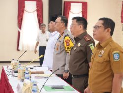 IRJEN POL YAN FITRI HALIMANSYAH KAPOLDA KEPRI PIMPIN RAPAT KOORDINASI PENCANANGAN KAMPUNG SEHAT MADANI