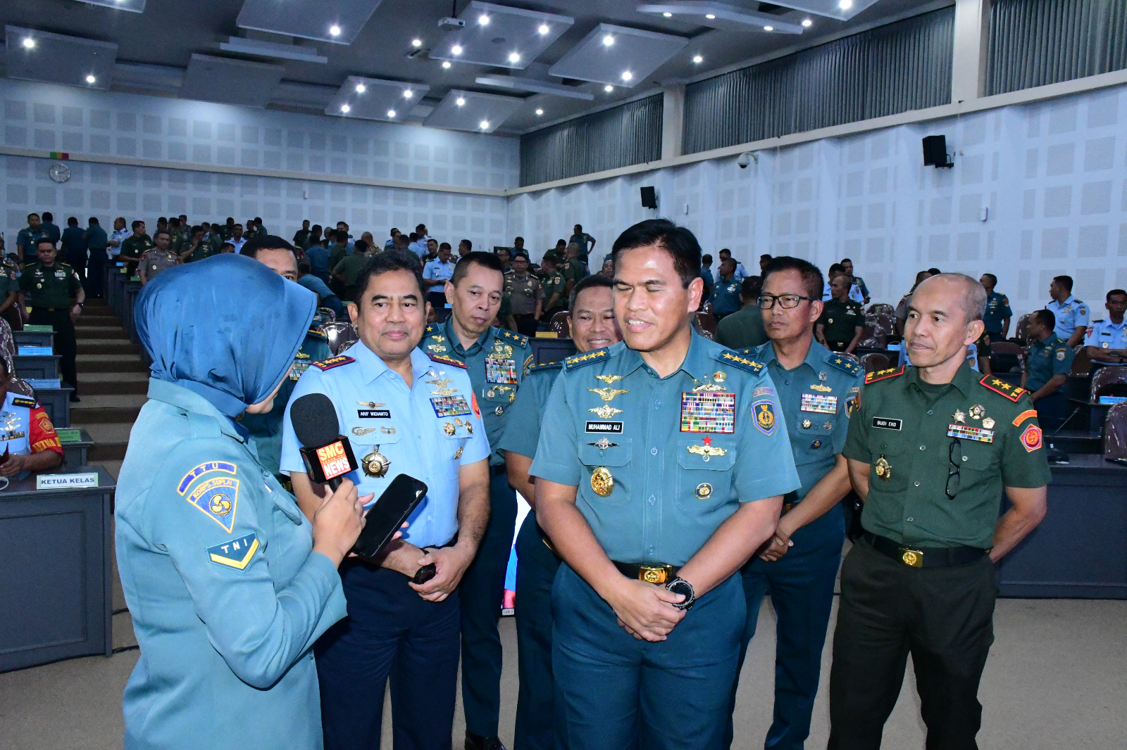 Komandan Lanal Bandung Dampingi Kasal Berikan Kuliah Umum Kepada Pasis Dikreg Sesko TNI Angkatan LII Tahun 2024