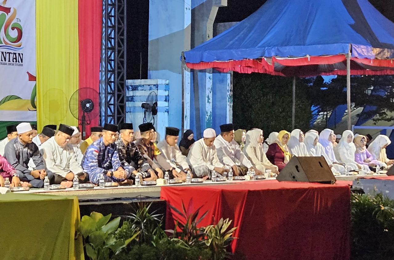 Danlanal Bintan Hadiri Acara Tabligh Akbar Peringati Hari Jadi Kabupaten Bintan Ke-76 Tahun 2024