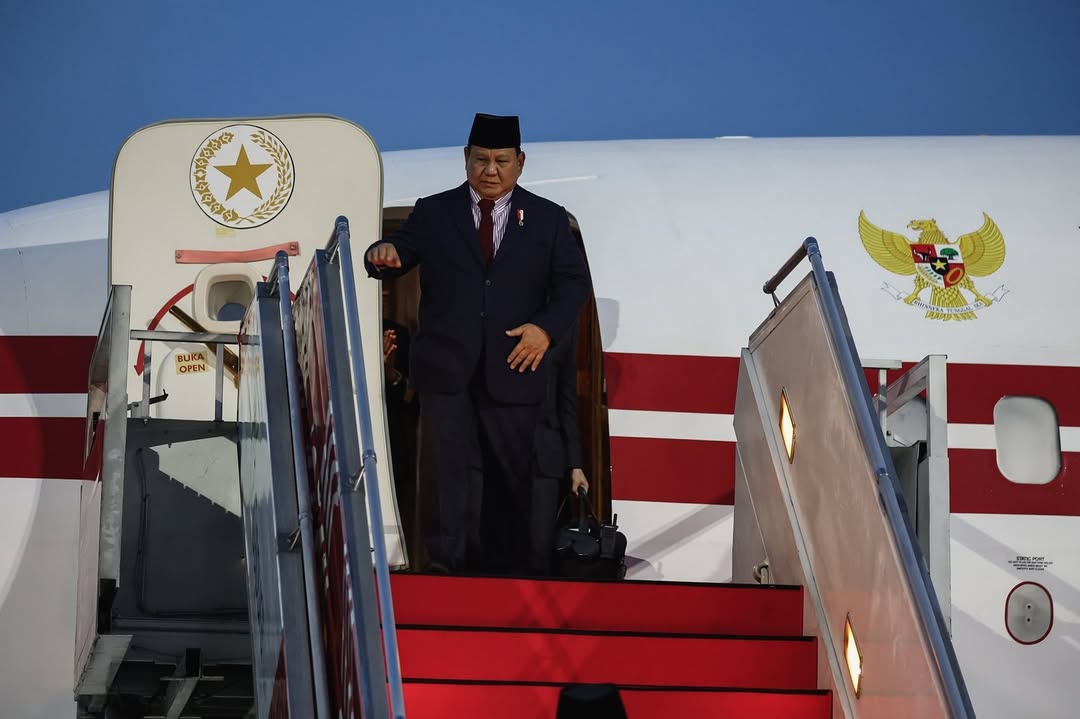 Presiden Prabowo Tiba di Abu Dhabi, PEA, Untuk Kunjungan Kenegaraan