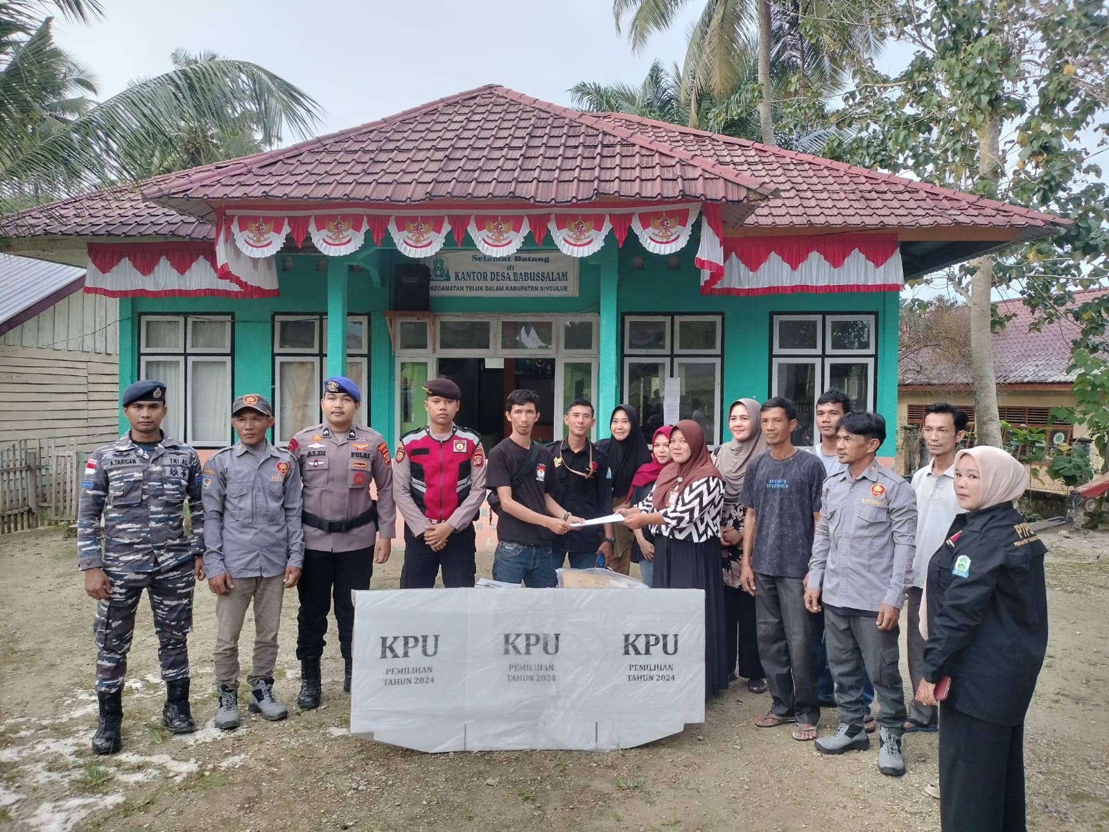 Lanal Simeulue Amankan Pendistribusian Logistik Pilkada 2024