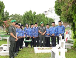 Peringati HUT Korpri, PNS Lantamal I Laksanakan Ziarah dan Tabur Bunga di TMP Bukit Barisan Medan