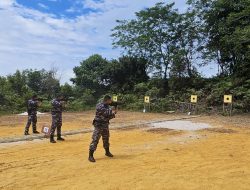 Binsat Menembak di Tanjung Uban Dalam Rangka HUT Armada RI