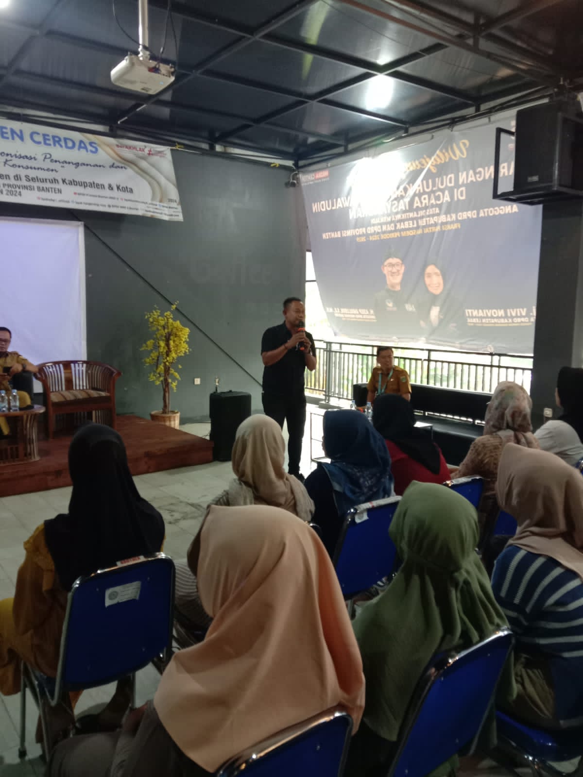 Direspon Ratusan Warga, Anggota Majelis BPSK Ajak Masyarakat menjadi Konsumen Cerdas