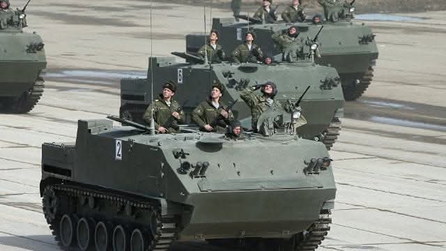 Tentara Rusia Menerima Batch Baru APC Amfibi BTR-MDM