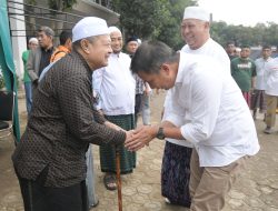 Bey Machmudin Tinjau Lokasi Banjir Bandang Cirebon