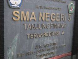 Rehab Gedung Sekolah di SMAN 5 Tanjungpinang Kontraktor CV. Pulau Tenggel Konsultan Pengawas CV. Trimetrikarya Konsultan Sesuai Dengan Kerangka Acuan Kerja Serta Berpedoman pada Spesifikasi Teknik yang Berlaku Sehingga Diperoleh Hasil Pekerjaan Sudah Tuntas 100 Persen