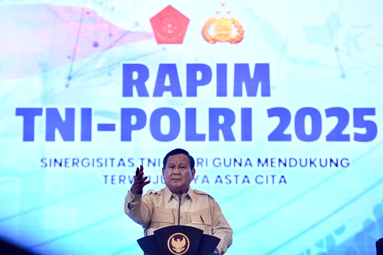 Panglima TNI dan Kapolri Dampingi Presiden RI Hadiri Rapim TNI-Polri 2025