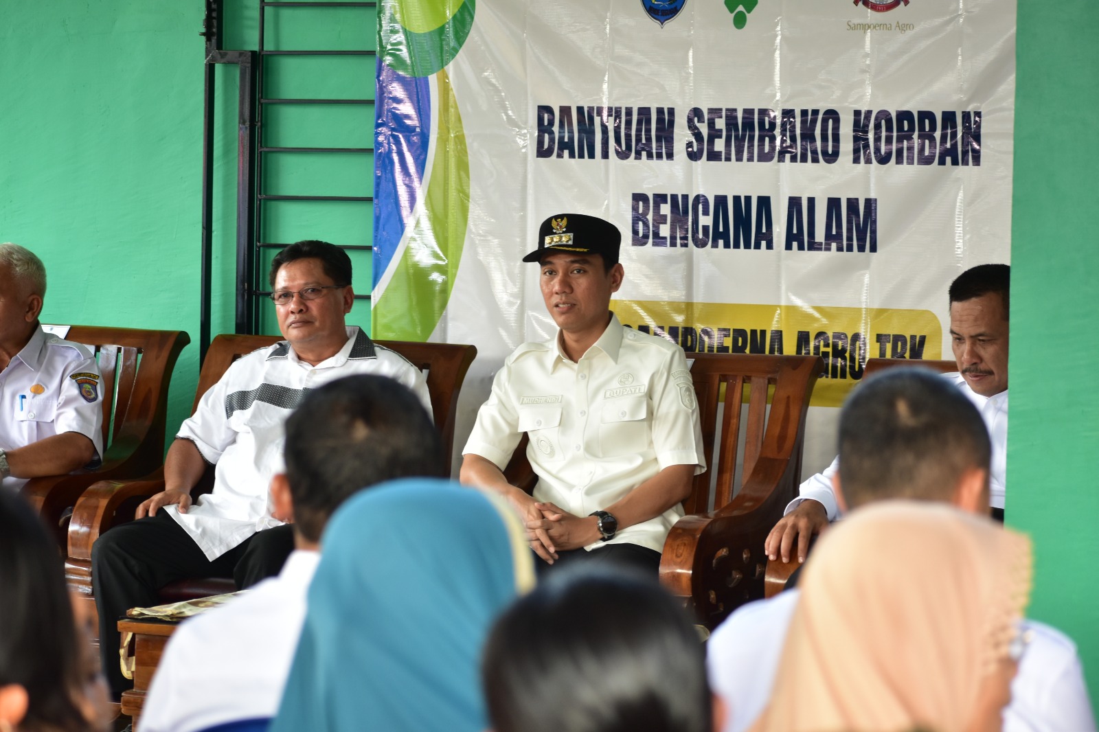 Pemkab OKI – PT Sampoerna Agro Salurkan Bantuan  Kepada Warga Terdampak Banjir di Pematang Panggang