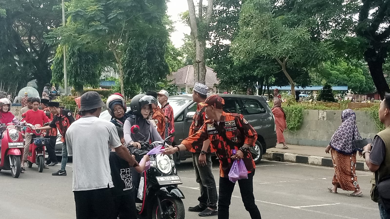 MPC Kabupaten Lebak Berbagi Takjil dan Santunan Yatim di Bulan Suci Ramadhan