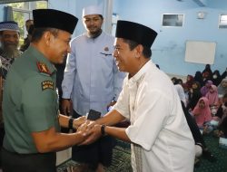 Danrem 063/SGJ gelar buka bersama dengan para santri dan anak yatim di ponpes Al Qolam