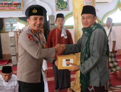 Ajak Masyarakat Jaga Kondusifitas, Giat Jumling Kapolres Lebak di Masjid Kilat Desa Kaduagung Timur