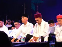 Hadirkan UAS, Ribuan Jemaah Meriahkan Ramadan OKI Fest  .