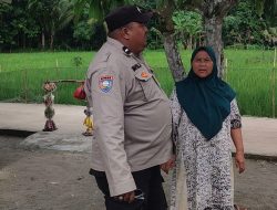 Bhabinkamtibmas Polsek Rangkasbitung Polres Lebak Temui IRT Di Kampung Cimesir Sampaikan Pesan Kamtibmas
