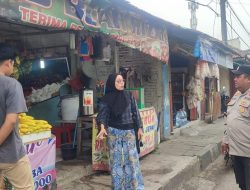 Anggota Polsek Rangkasbitung Polres Lebak Patroli Dialogis Sampaikan Pesan Kamtibmas Kepadagang