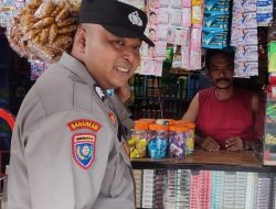 Bhabinkamtibmas Polsek Rangkasbitung Sambangi Pemilik Warung Sampaikan Pesan Kamtibmas