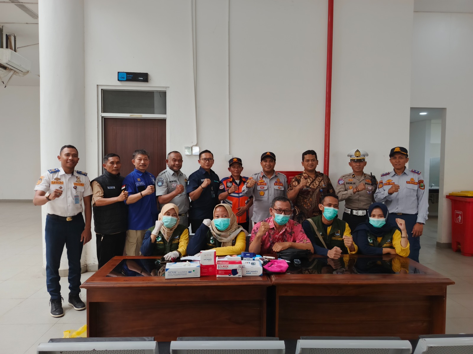 Badan Narkotika Nasional Kota Cirebon melaksanakan kegiatan Pemeriksaan Angkutan Mudik Lebaran di Terminal Harjamukti