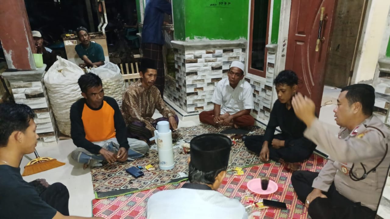 Polsek Kota Agung Fasilitasi Mediasi Pascakejadian Rumah Warga Tertimpa Pohon Kelapa di Kalimiring