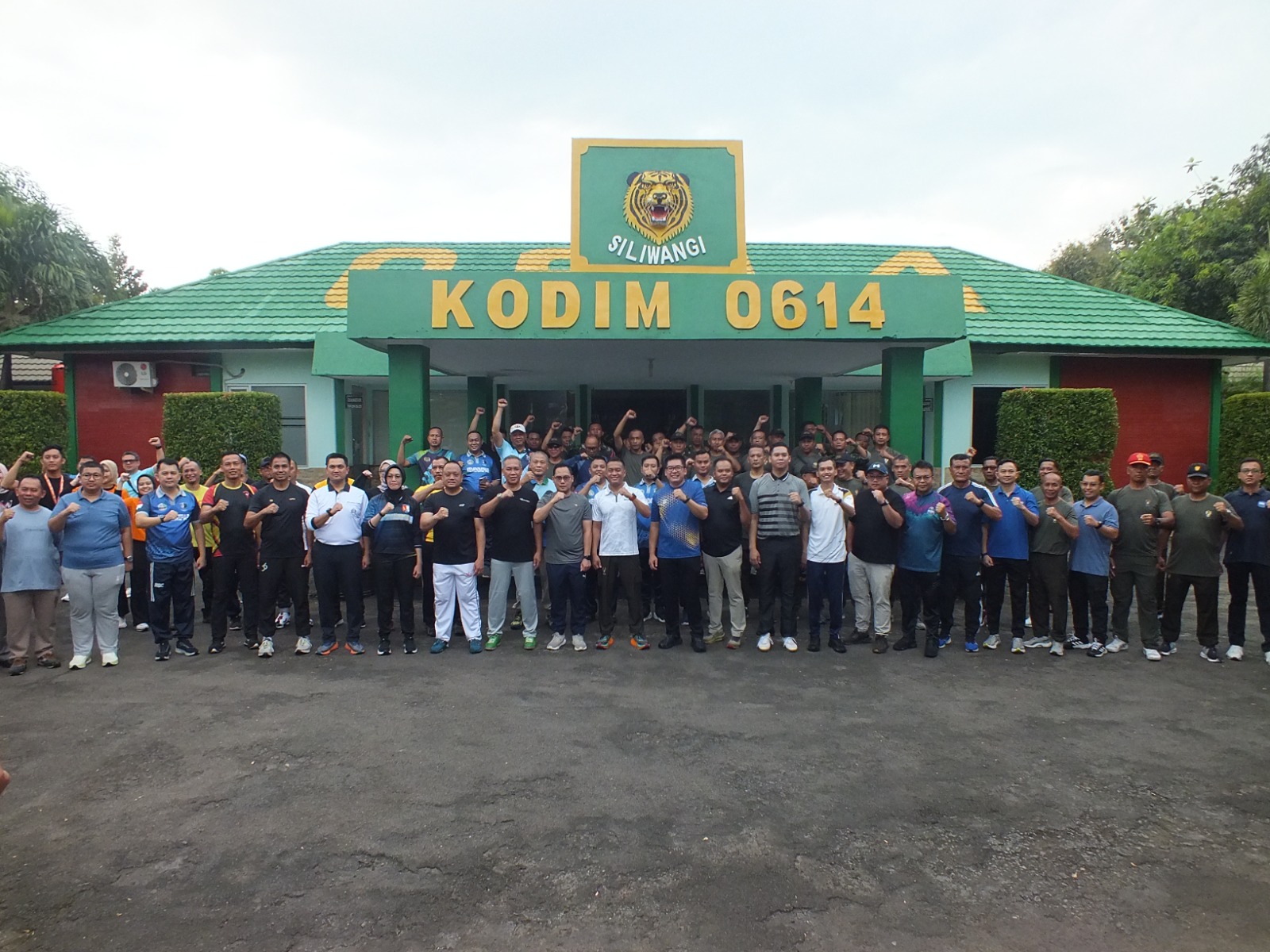Perkokoh Sinergi, Kodim 0614/Kota Cirebon Adakan Silaturahmi dan Olahraga Bersama Forkopimda
