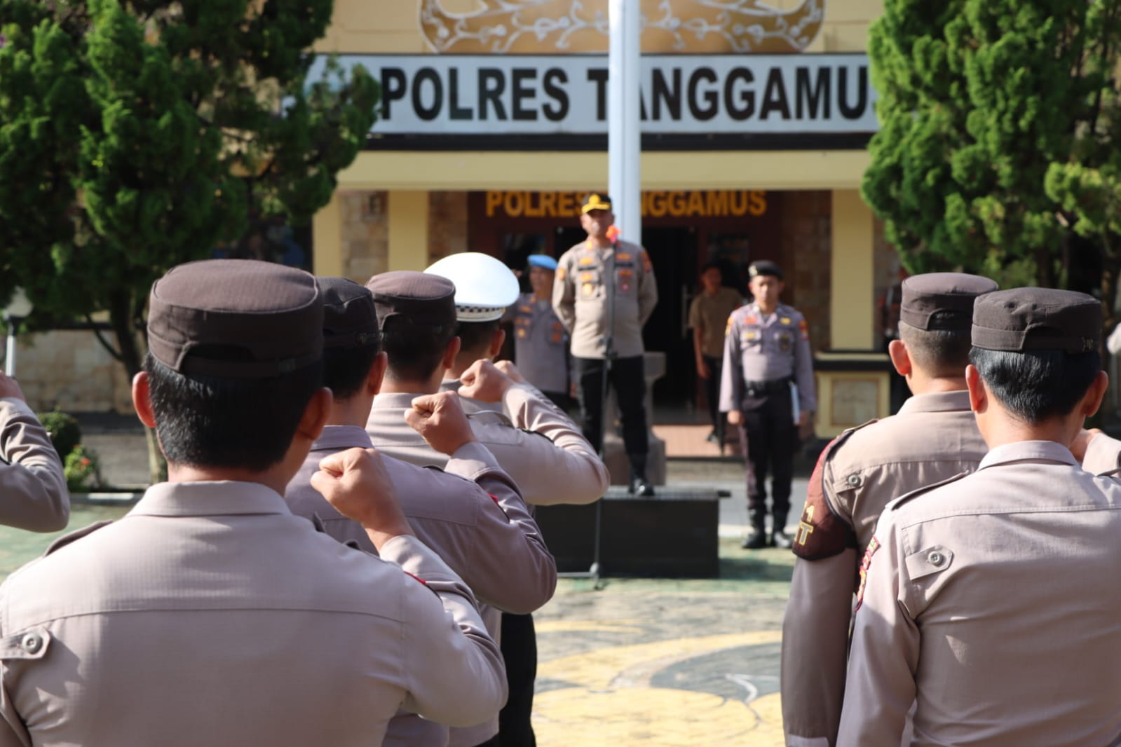 Pimpin Apel Perdana, Kapolres Tanggamus Sampaikan Sejumlah Pesan Tegas Kepersonel