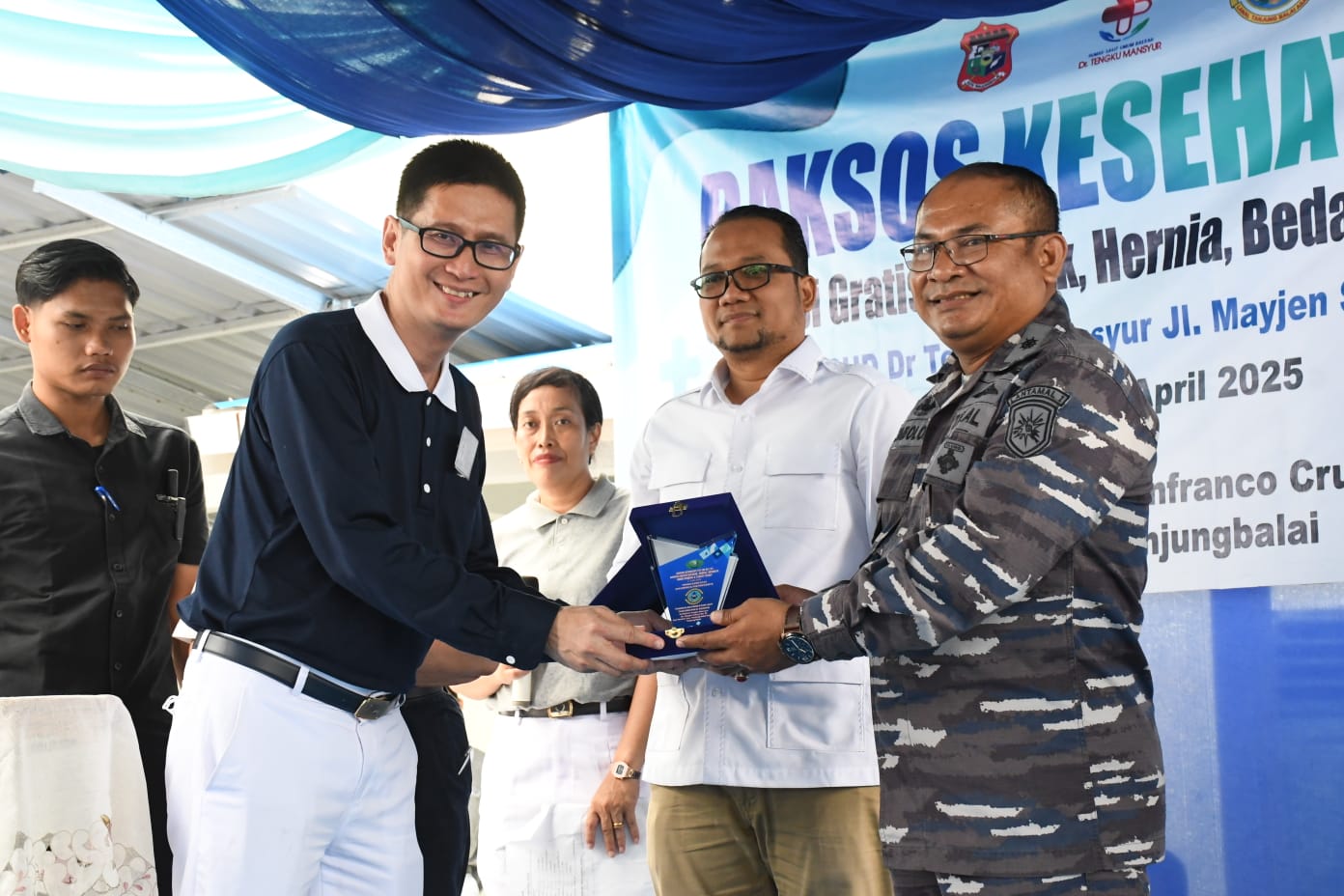 Lanal TBA Dukung Kesehatan Masyarakat Lewat Bhaksos TZU CHI Ke-148