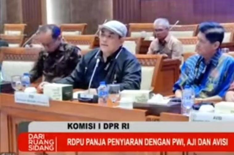 Ketua PWI Pusat Zulmansyah Soroti Dampak Revisi UU Penyiaran dalam RDPU Komisi I DPR RI