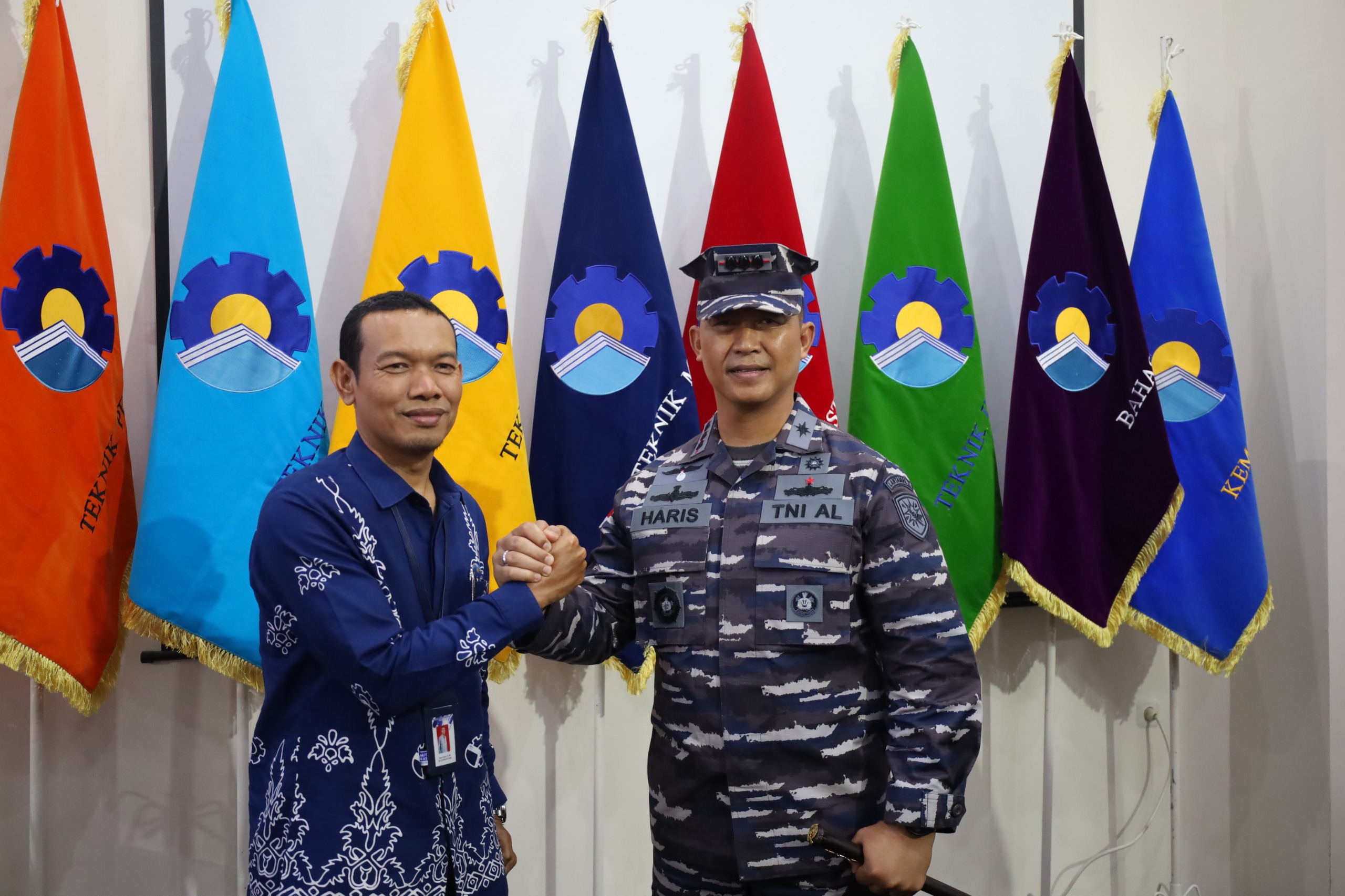 Mengenal Lebih Dekat Politeknik Negeri Bengkalis, Danlanal Dumai Berbagi Pengalaman dan Motivasi Kepada Mahasiswa