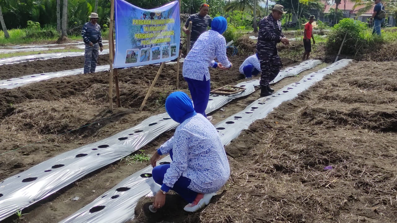 Posal Pangandaran Lanal Bandung Tunjukkan Komitmen Dalam Mendukung Program Ketahanan Pangan Nasional