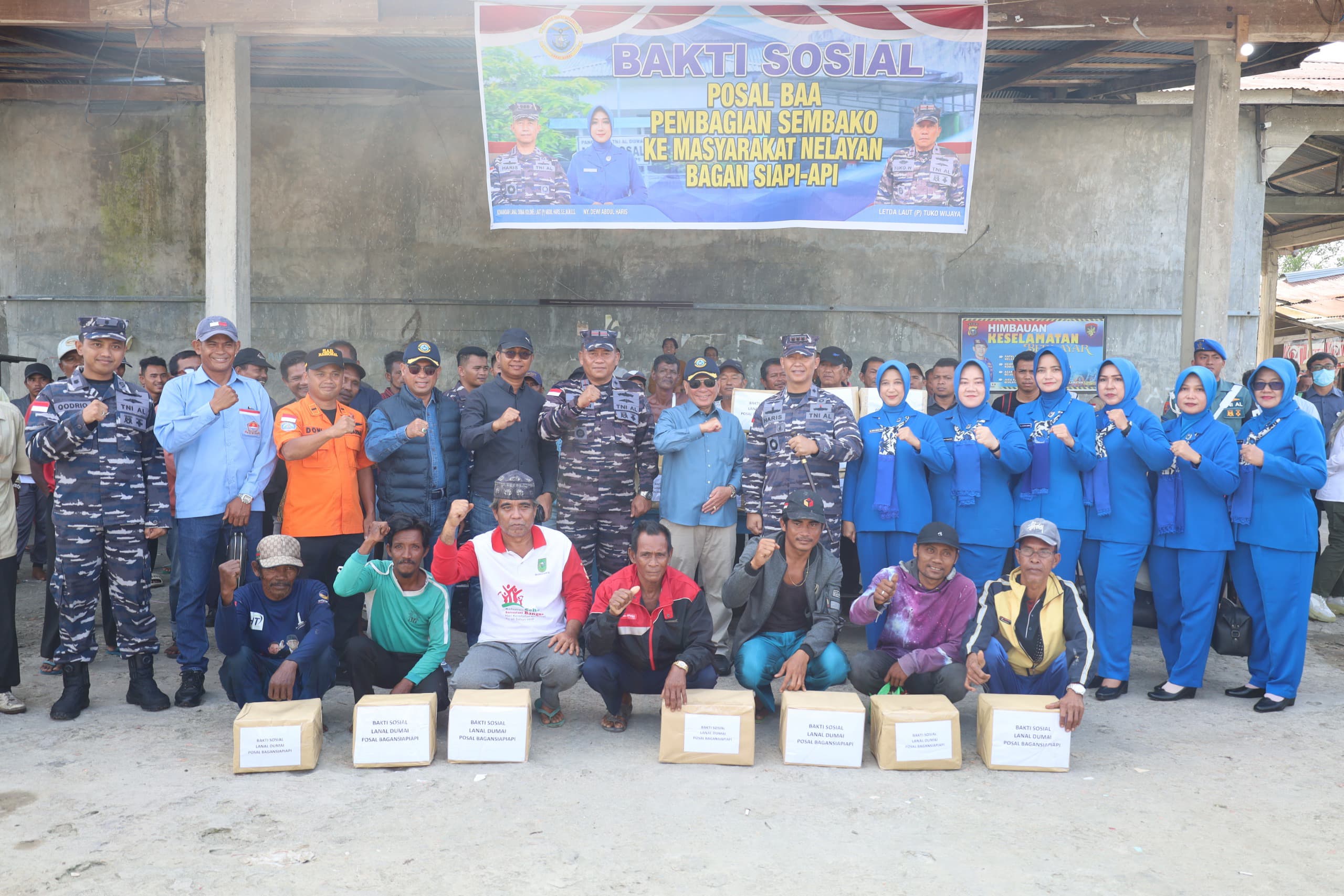 Garda Terdepan Pengamanan Perbatasan, Danlanal Dumai Laksanakan Bakti Sosial dan Pastikan Kesiapsiagaan Pos TNI AL di Perbatasan