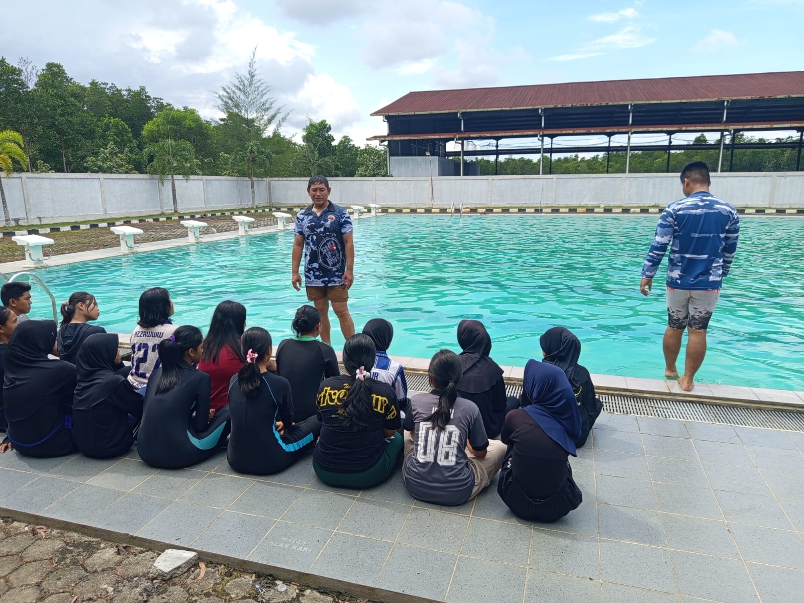 Tanamkan Cinta Bahari, Lanal Bintan Adakan Pelatihan Renang dan Menyelam