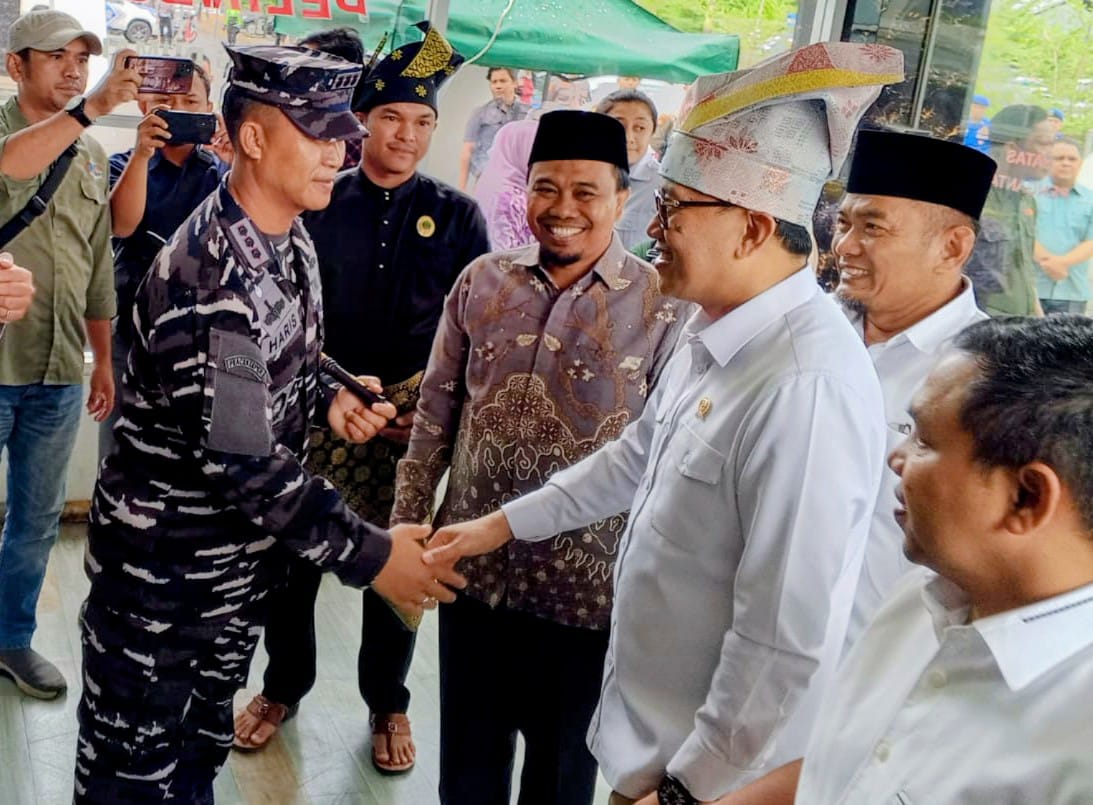 Kolaborasi dan Sinergi Efektif Untuk PMI, Danlanal Bersama Gubernur Riau Dampingi Menteri P2MI Tinjau Fasilitas Pelayanan PMI di Pelabuhan Internasional Dumai