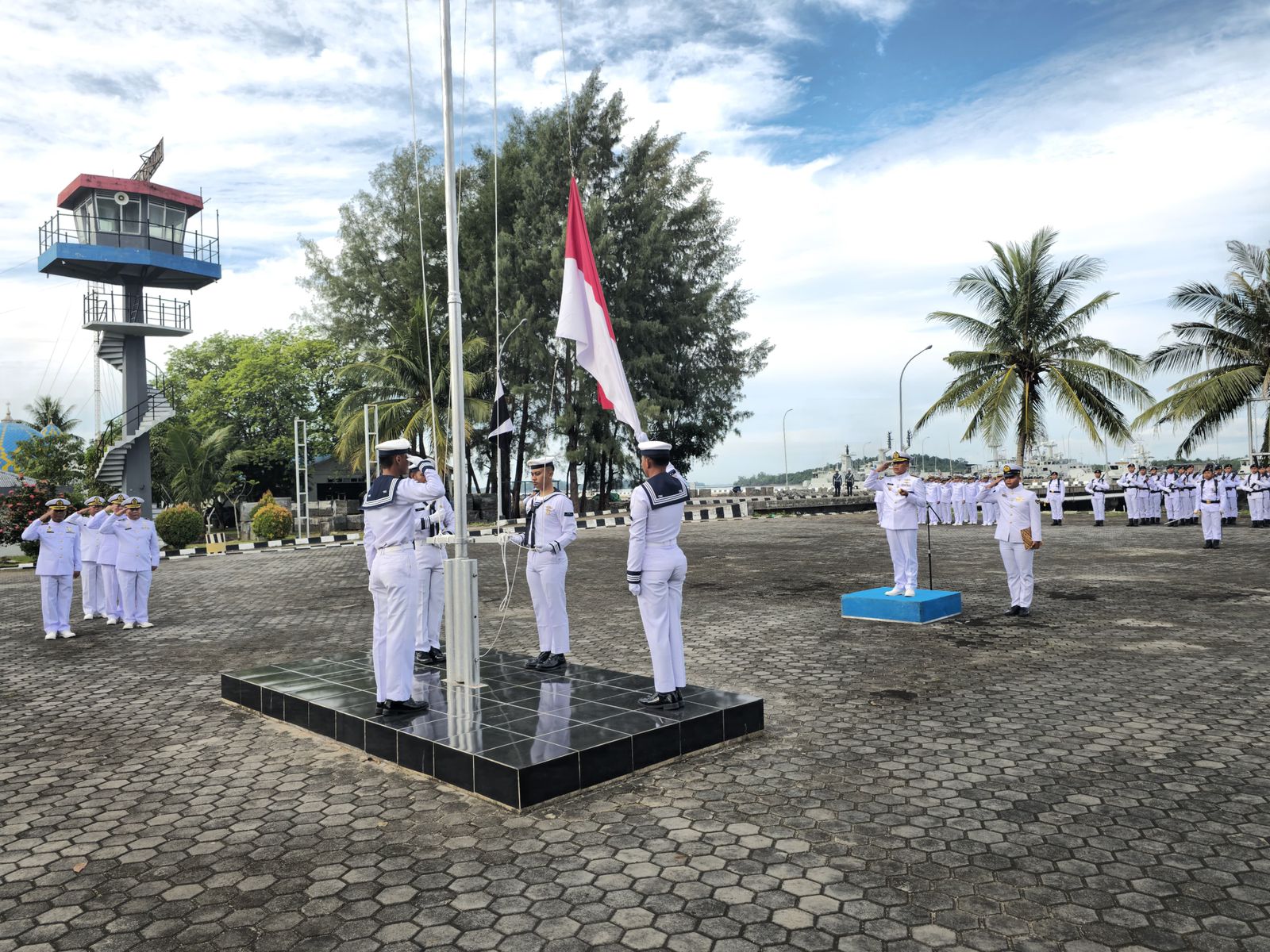 Komandan Lanal Bintan Pimpin Upacara Hari Lahir Pancasila Tahun 2025