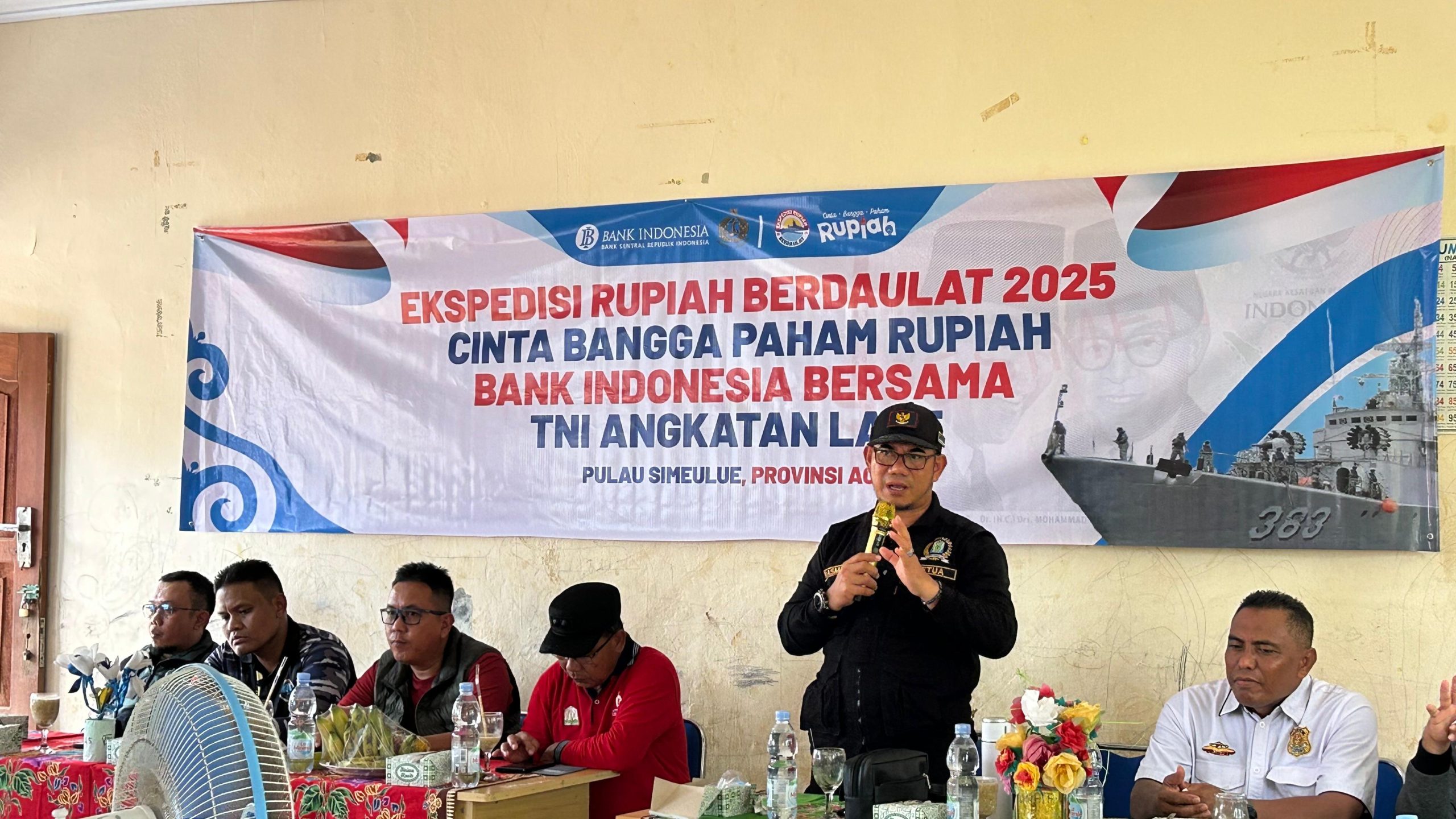 Danlanal Simeulue Bersama Forkopimda Monitoring Ekspedisi Rupiah Berdaulat 2025 di Pulau Siumat