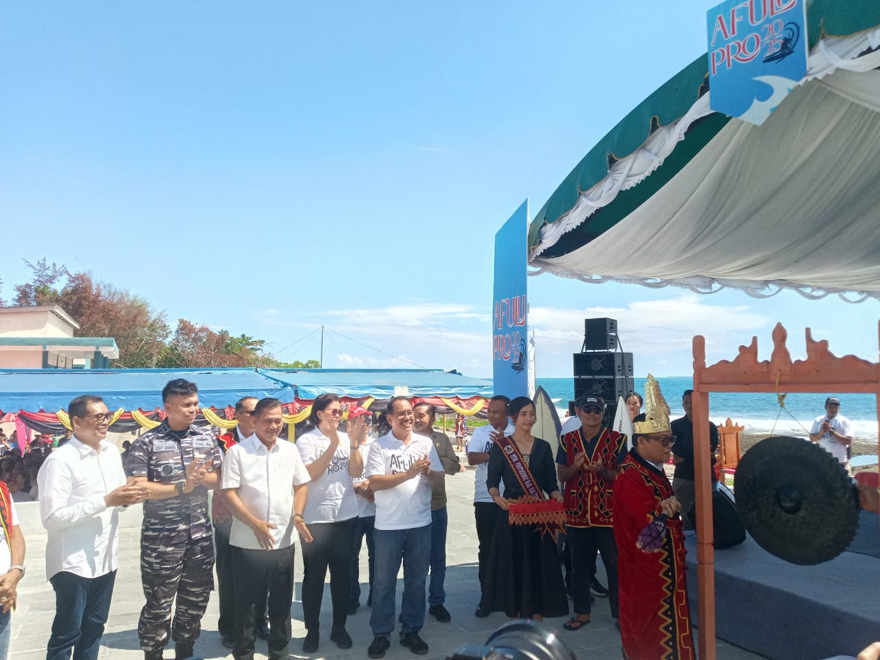 Komandan Lanal Nias Hadiri Pembukaan Event Surfing Internasional Afulu Pro Tahun 2025