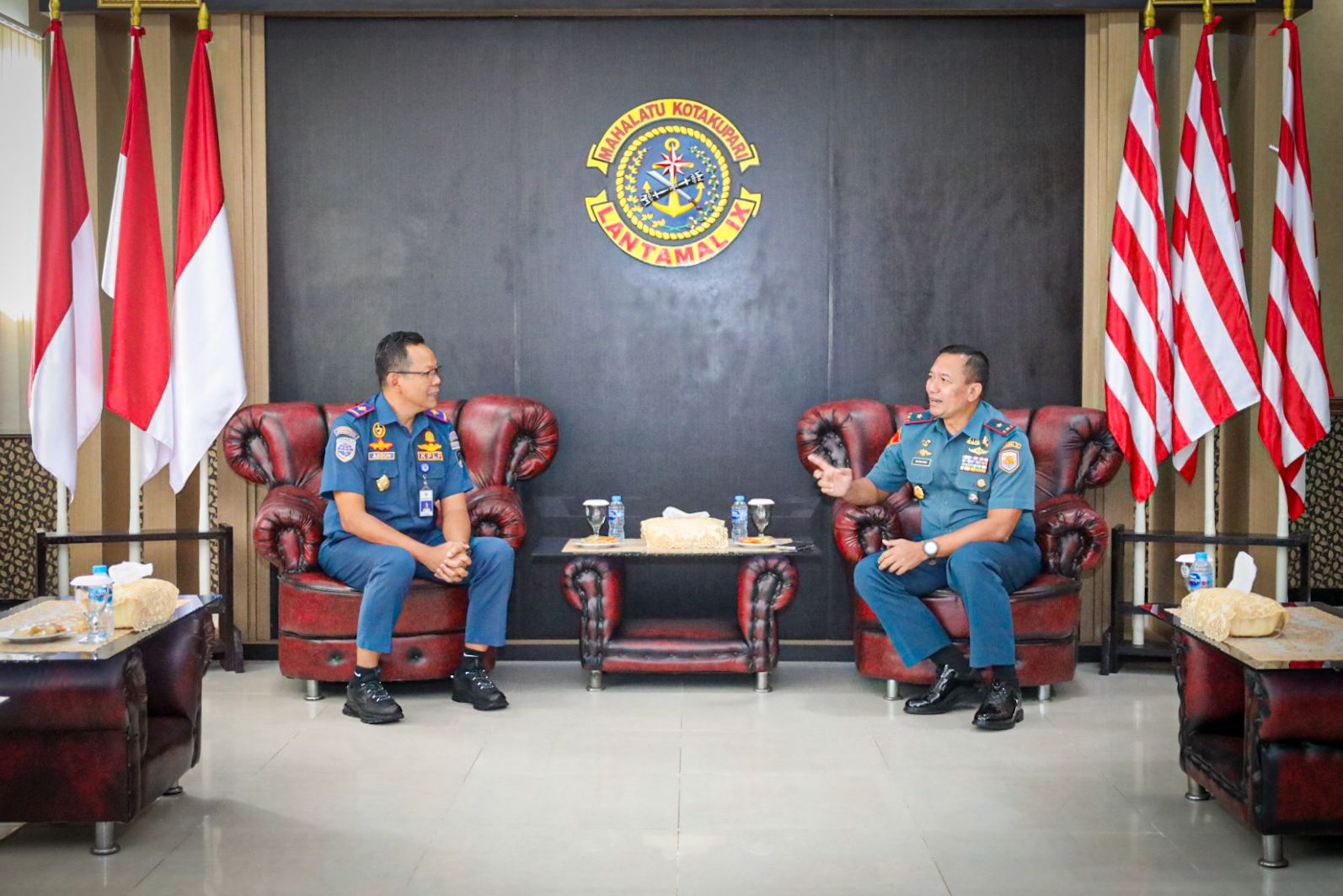Siap Mendukung Tupoksi KSOP, Danlantamal IX Terima _Courtesy Call_ Kepala KSOP Ambon di Mako Lantamal IX
