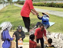 Pokja Wartawan Babelan Utara Kembali Melaksanakan Kegiatan Sosial Jumat Berkah Bagikan Nasi Box