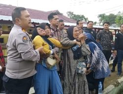 Polres Tanggamus Ambil Sampel DNA dan Dampingi Keluarga Diduga Orang Tua dari Jenazah Tanpa Kepala di Pantai Limau