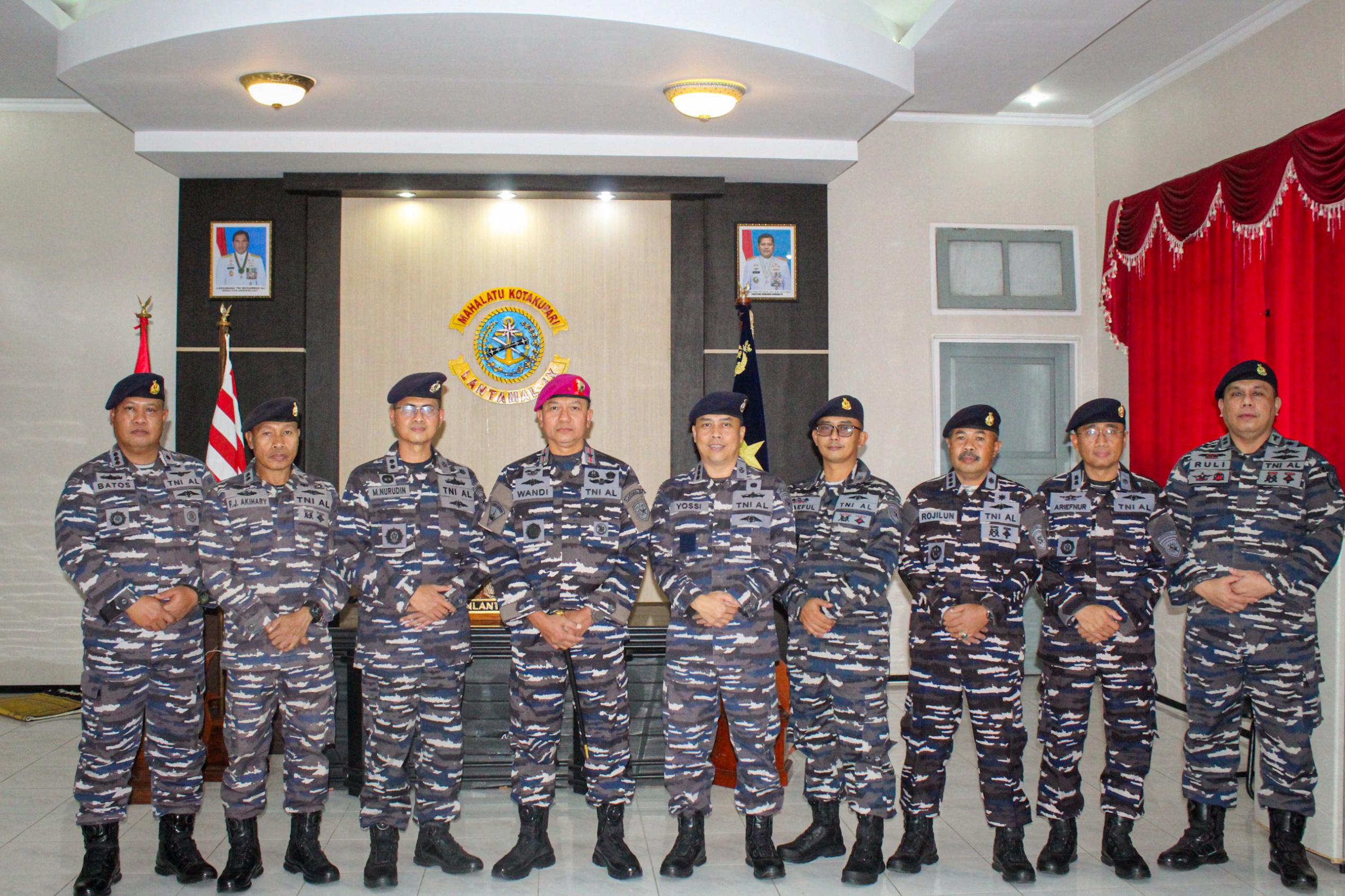 Danlantamal IX Ambon Pimpin Serah Terima Jabatan Kakuwil dan Kadisbek Lantamal IX