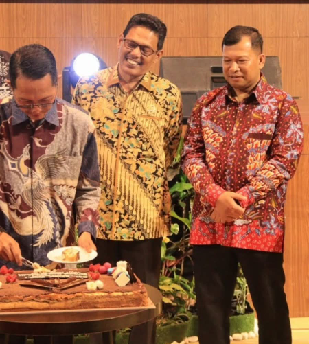 Lepas Sambut Kajari Batam Berlangsung Hangat Letkol Arh Yan Eka Putra Dandim 0316/Batam: Sinergi TNI dan Kejari Penting untuk Stabilitas Daerah