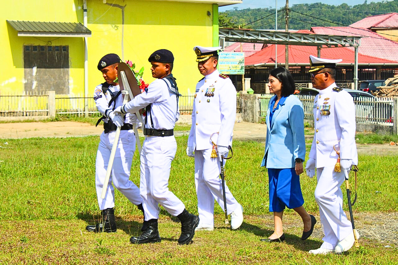 Sambut HUT Ke-80 TNI Angkatan Laut dan TNI, Lanal Nias Gelar Ziarah Rombongan di Taman Makam Pahlawan Damai Sentosa Kota Gunungsitoli
