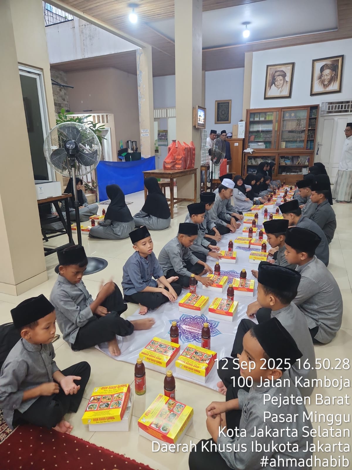 BRI Peduli: Jum’at Berkah Di Asrama Yatim Daarul Rahman, Wujud Nyata Kepedulian BRI