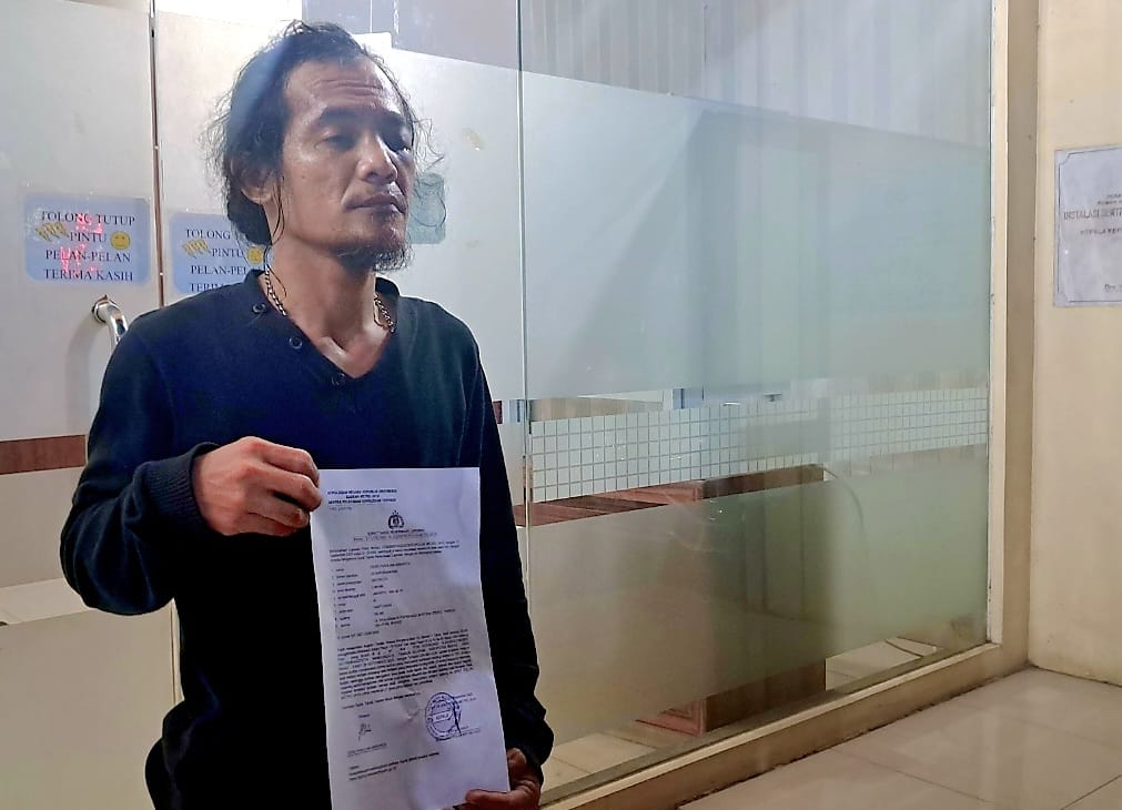 Jurnalis Ambarita Alami Kekerasan Di Tambun Selatan Yang Mengakibatkan Mata Kirinya Buta