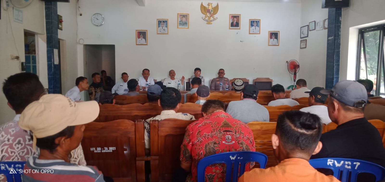 Desa Cipanas Mulai Memanas, Tabir Dugaan Penyelewengan Anggaran terus di bahas