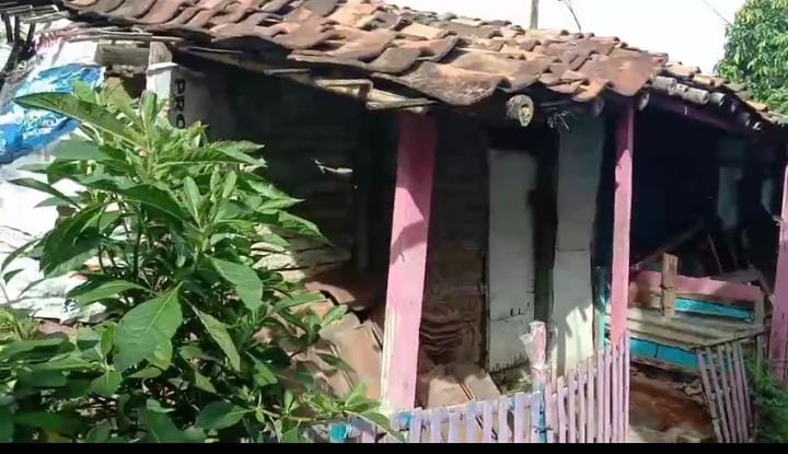 Rumh Milik Ibu Rukiyah Hampir Roboh:  Forwatu Banten: Singgung Bupati Lebak